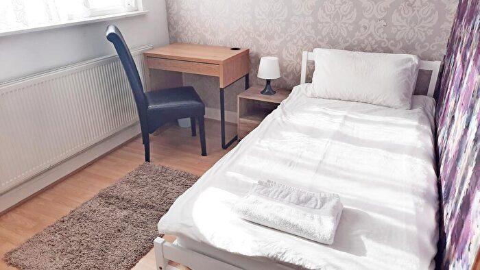 1 Bedroom House To Rent In Wadeville Avenue, London, RM6