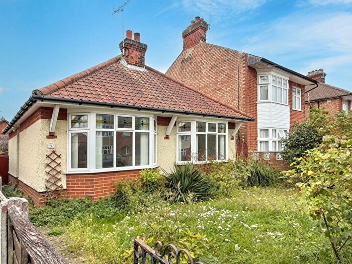 2 Bedroom Detached Bungalow For Sale In Leopold Road, Ipswich, IP4