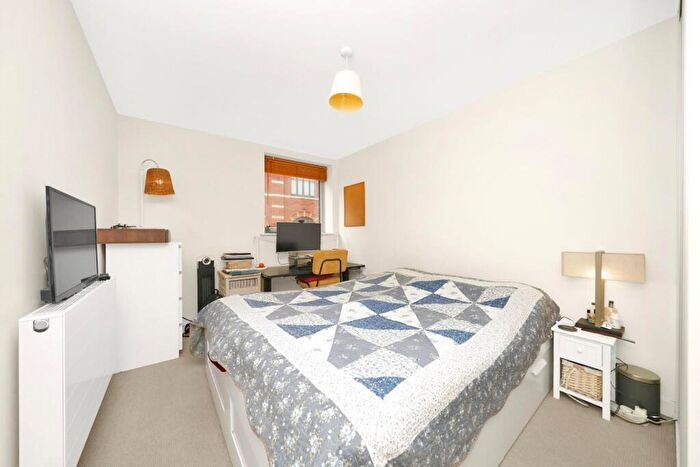 1 Bedroom Apartment To Rent In Wheler Street, Spitalfields, E1