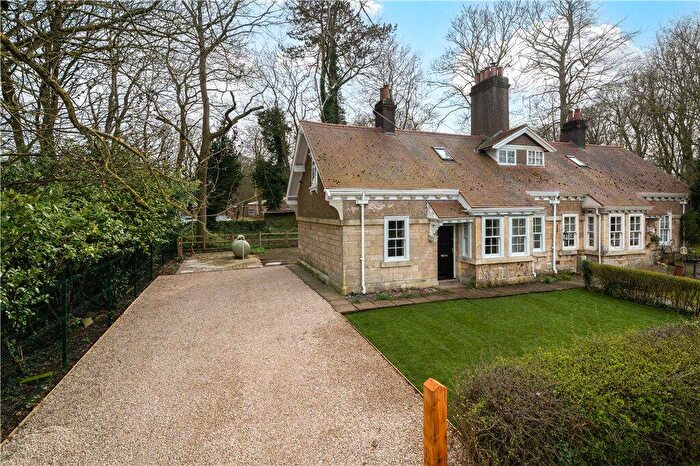 3 Bedroom Semi Detached House For Sale In Leeds Road, Toulston, Tadcaster, North Yorkshire, LS24