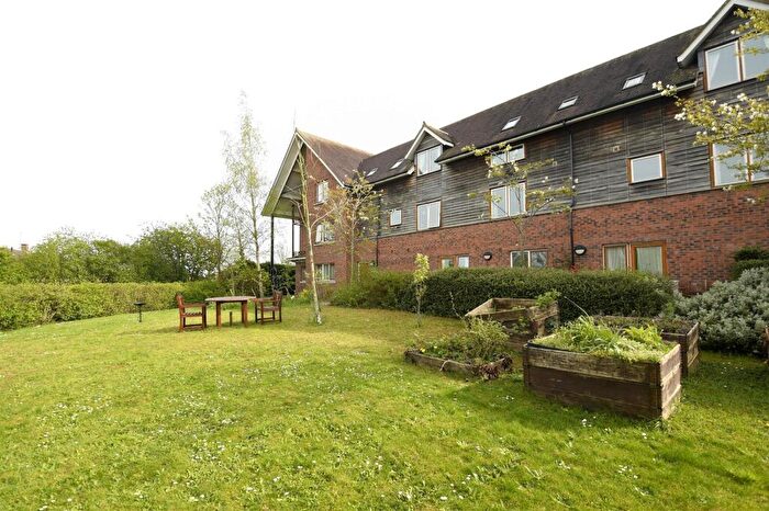 1 Bedroom Apartment For Sale In Barton Mews, Short Lane, Barton Under Needwoo, DE13