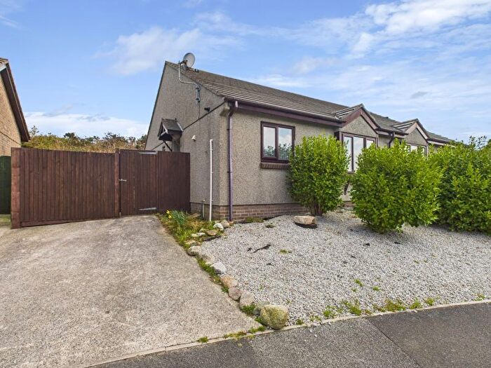 2 Bedroom Bungalow To Rent In The Paddock, Redruth, TR15