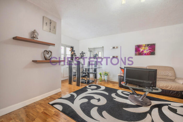 2 Bedroom Flat To Rent In Wheat Sheaf Close, Millwall, E14