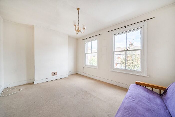 1 Bedroom Flat For Sale In Fairfax Road, London, N8