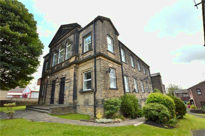 2 Bedroom Apartment To Rent In St Vincent Court, Littlemoor Road, Pudsey, Leeds, LS28