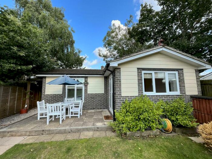 2 Bedroom Bungalow To Rent In Saxonhurst Road, Redhill, Bournemouth, BH10