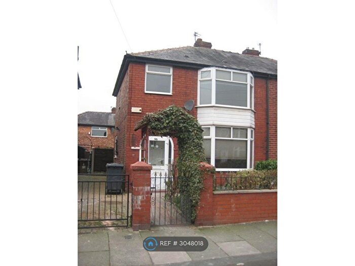 3 Bedroom Semi-Detached House To Rent In Scott Road, Droylsden, M43
