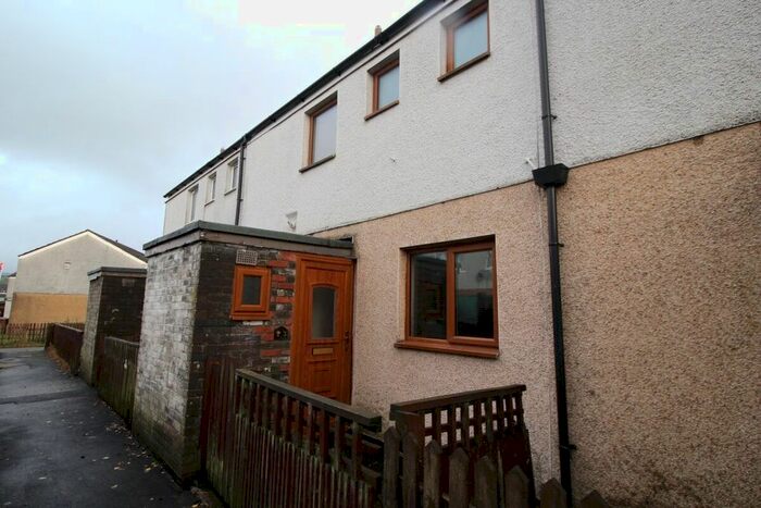 3 Bedroom Terraced House To Rent In Rowarth Avenue, Glossop SK13