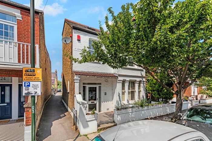 2 Bedroom Flat To Rent In St Anns Road, Barnes, SW13
