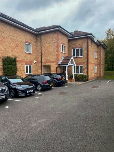 1 Bedroom Flat To Rent In Flat, Ronald Court, Oakwood Road, Bricket Wood, St. Albans, AL2