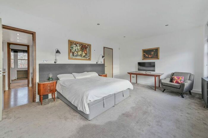 2 Bedroom Flat To Rent In Bramham Gardens, South Kensington, London, SW5