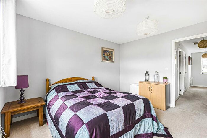 3 Bedroom Terraced House For Sale In London Road, Welwyn, AL6