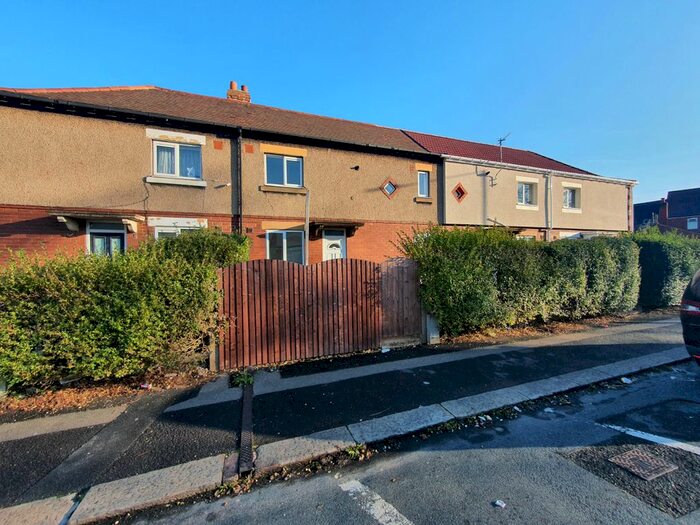 3 Bedroom Property To Rent In Anelay Road, Balby, Doncaster, DN4