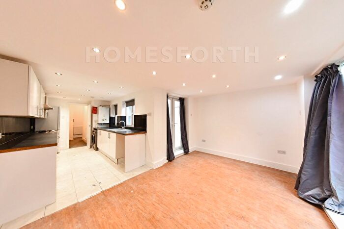 2 Bedroom Flat To Rent In Ariel Road, West Hampstead, NW6