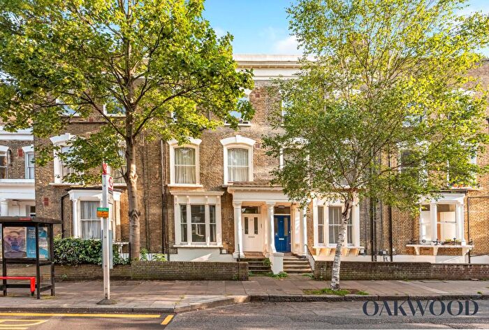 1 Bedroom Flat For Sale In Beresford Road, Highbury, N5