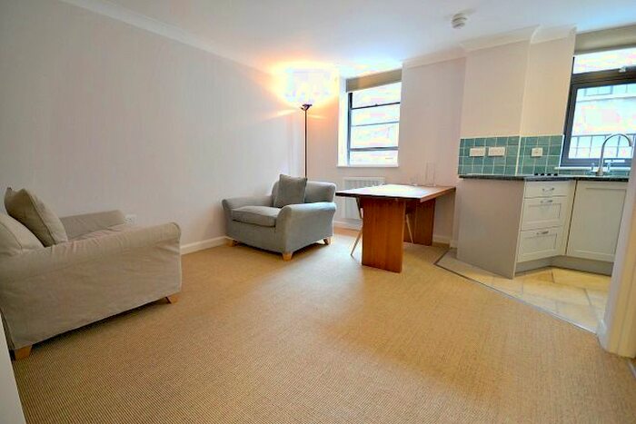 1 Bedroom Flat To Rent In Bartholomew Close, Clerkenwell, EC1A