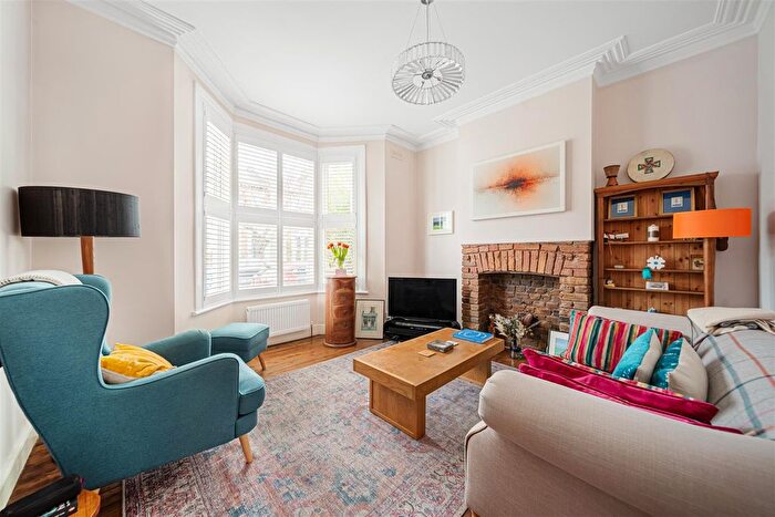 3 Bedroom Terraced House For Sale In Dundalk Road, London, SE4