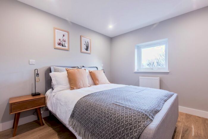 1 Bedroom Flat To Rent In Thurlow Road, London, NW3