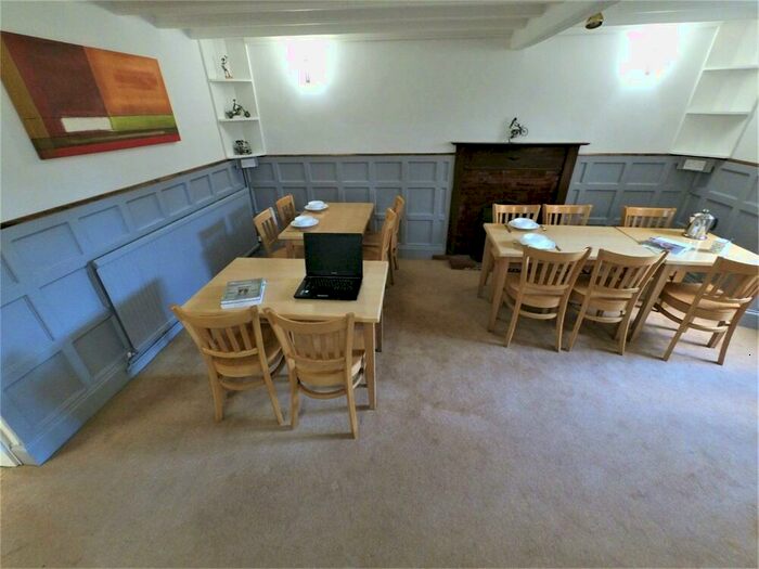 17 Bedroom Private Hall To Rent In Royal Terrace, Barrack Road, Northampton, NN1