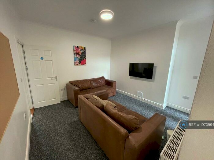 4 Bedroom Terraced House To Rent In Ty Mawr St, Swansea, SA1