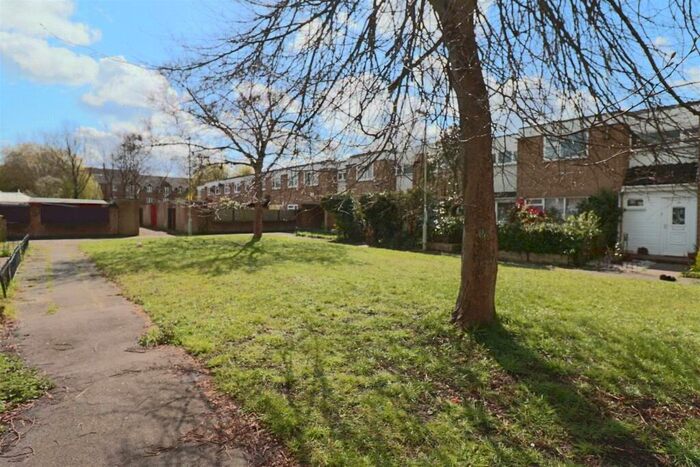 3 Bedroom Terraced House To Rent In Aldwick Close, Farnborough, Hampshire, GU14