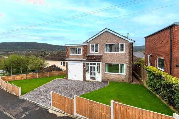 4 Bedroom Detached House For Sale In St. Davids Road, Otley, LS21