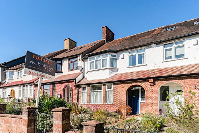 3 Bedroom Terraced House For Sale In Thornlaw Road, Lambeth, London, SE27