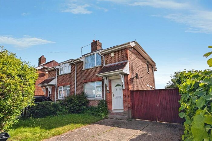 2 Bedroom Semi-Detached House To Rent In Olive Road, SO16