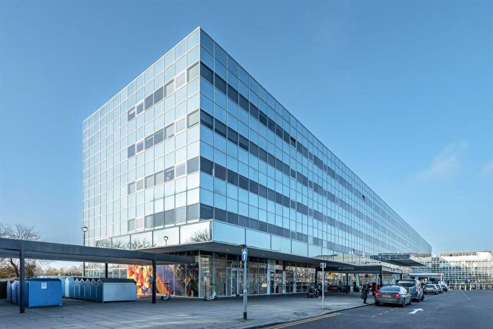 1 Bedroom Apartment To Rent In Station House, Central Milton Keynes, MK9