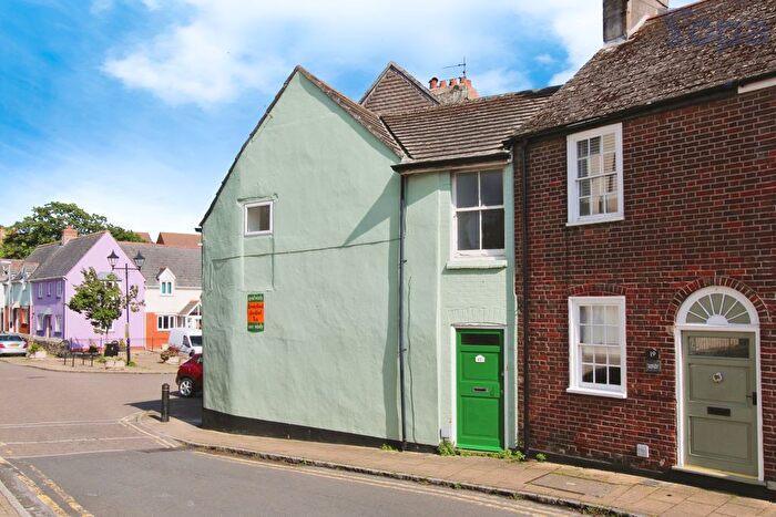 3 Bedroom Flat For Sale In Chamberlaine Road, Weymouth, DT4