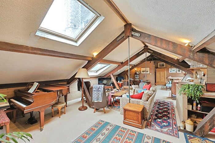 3 Bedroom Maisonette For Sale In Westwick Street, Norwich, NR2