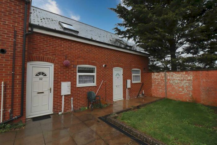 2 Bedroom Terraced House To Rent In Woodlands Court, Wood Street, Kettering, NN16