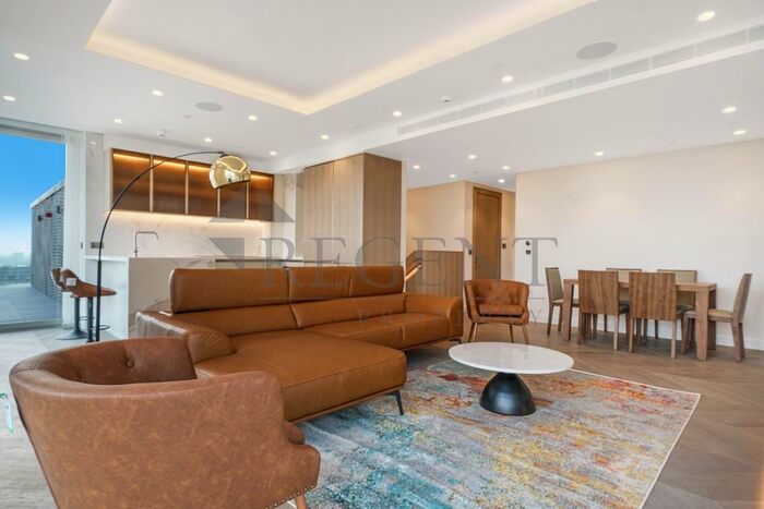 3 Bedroom Flat To Rent In The Haydon, Minories, EC3N