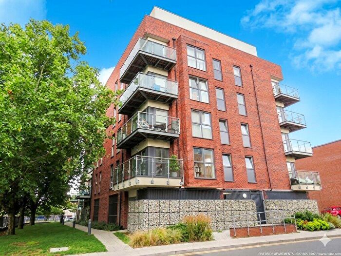 2 Bedroom Apartment To Rent In Chancellor Way, Dagenham, RM8