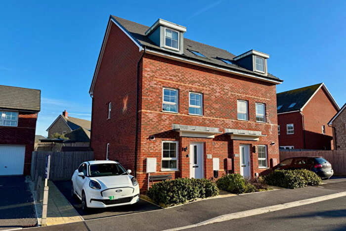 3 Bedroom Semi-Detached House For Sale In Greensands Way, Swanage, BH19