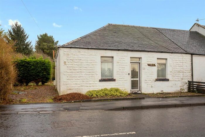 2 Bedroom Semi-Detached Bungalow For Sale In Main Street, Townhill, KY12