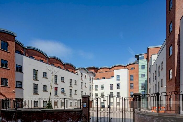 2 Bedroom Flat To Rent In Curzon Place, Gateshead, NE8