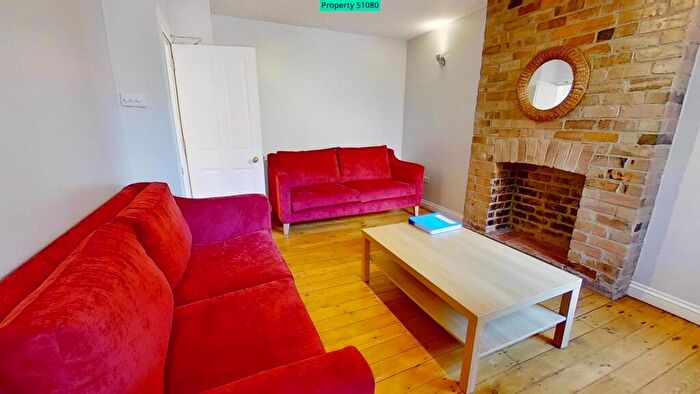 6 Bedroom End Of Terrace House To Rent In Balfour Road, Nottingham, NG7