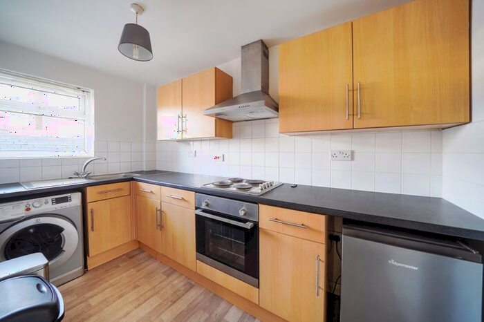 2 Bedroom Maisonette To Rent In Libra Road, London, E3