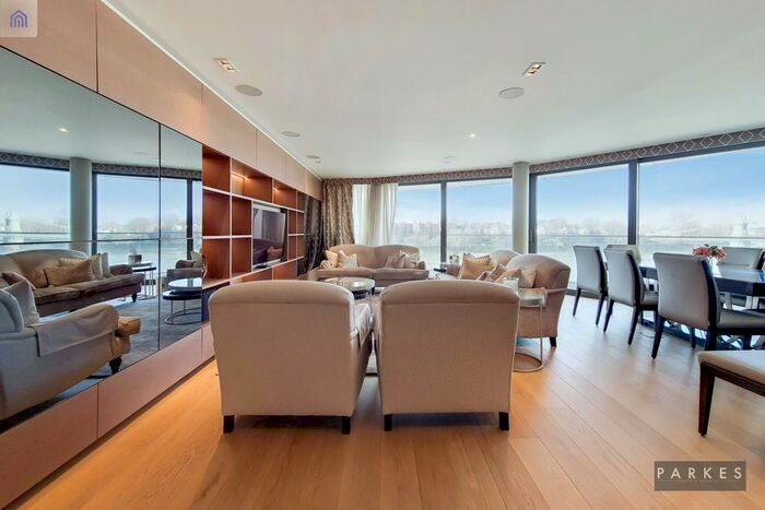 3 Bedroom Flat To Rent In Parrs Way, Hammersmith, London, W6