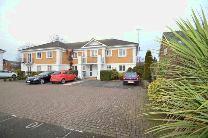 2 Bedroom Flat To Rent In Mk Simmons Place, Staines Upon Thames, TW18