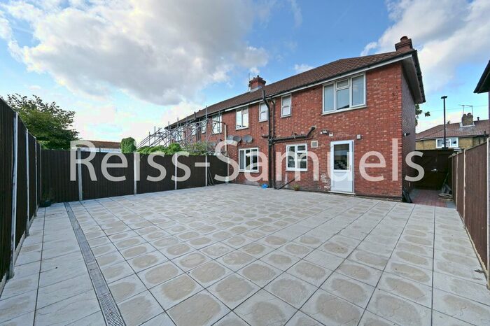 4 Bedroom Terraced House To Rent In Godbold Road, West Ham, E15
