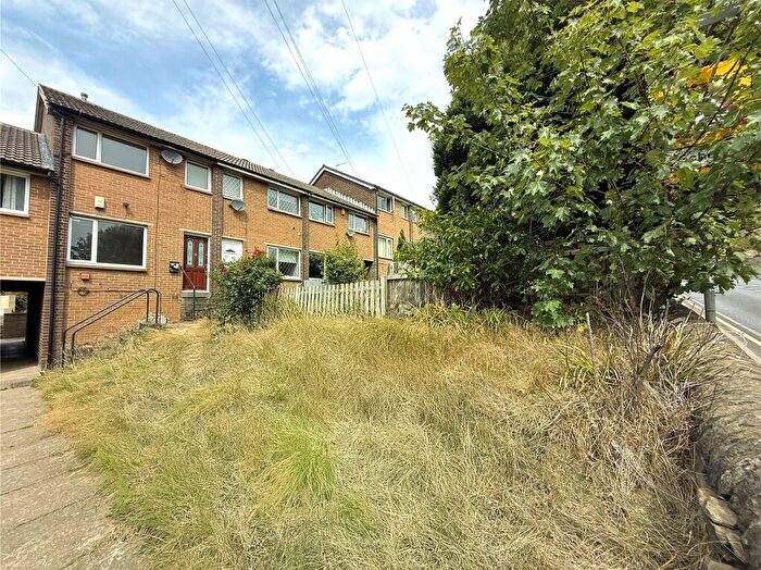 2 Bedroom Terraced House For Sale In Woodhouse Hill, Huddersfield, HD2