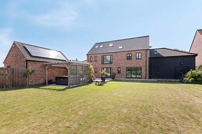 5 Bedroom Detached House For Sale In Wisbech St. Mary, PE13