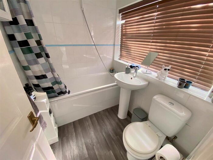 1 Bedroom Maisonette To Rent In Barnet Road, Potters Bar, EN6