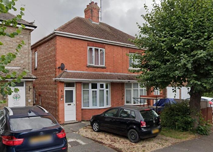 3 Bedroom Semi-Detached House To Rent In Knipe Avenue, Spalding, PE11