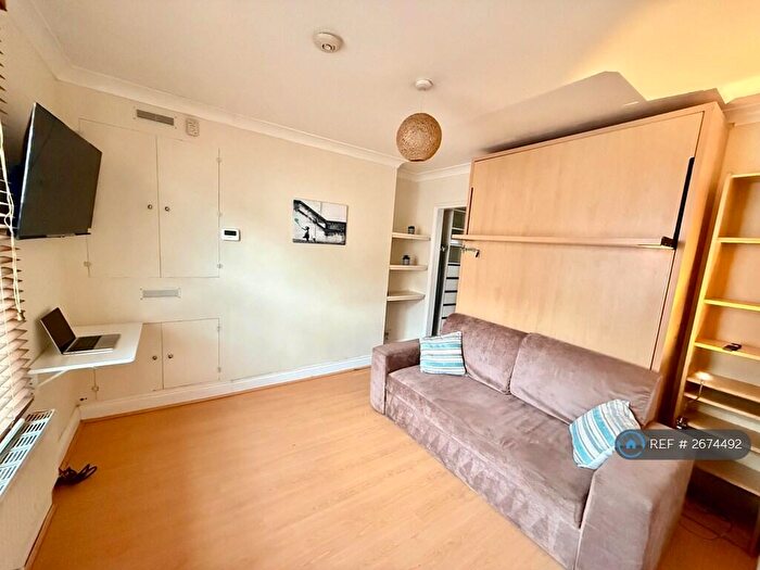 1 Bedroom Flat To Rent In William Street, Reading, RG1