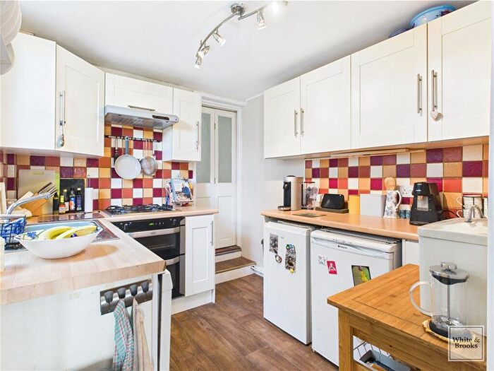 3 Bedroom Terraced House For Sale In Richmond Road, Gosport, PO12