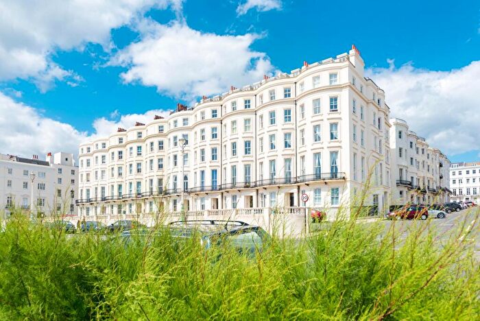 2 Bedroom Flat To Rent In Percival Mansions, Percival Terrace, Brighton, East Sussex, BN2
