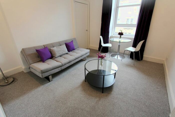 1 Bedroom Flat To Rent In Albert Street, Leith, EH7